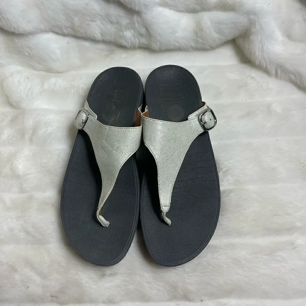 Fitflop white iridescent thong wedge sandals with side adjustable buckle size 9